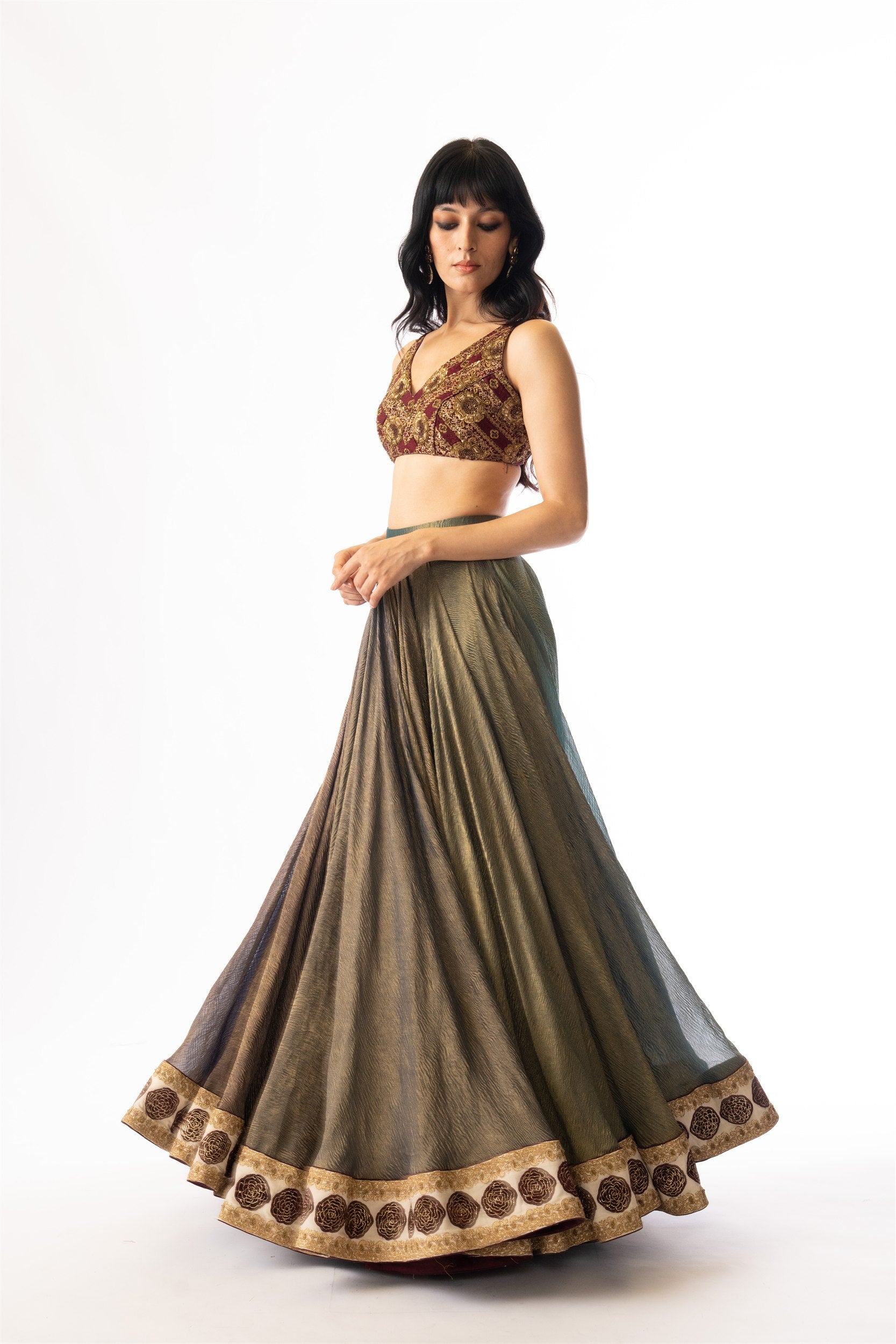 Nilofer lehenga set, frame 3
